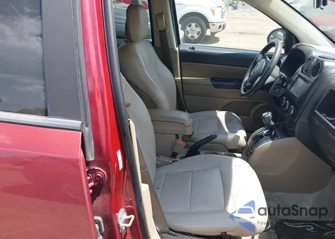 2011 Jeep Compass z USA, uszkodzony, nr VIN 1J4NT4FAXBD193042